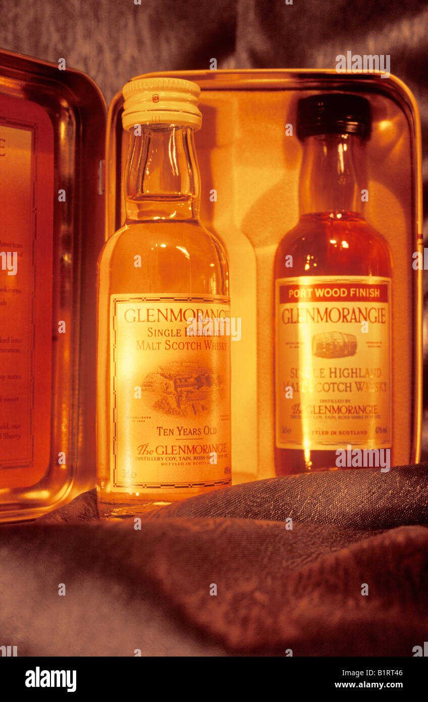 Miniature bouteilles de whisky Glenmorangie Banque D'Images