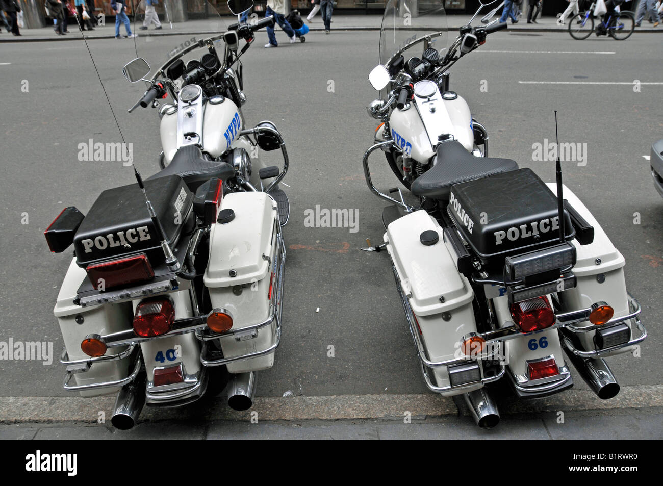 Harley davidson police motorcycle Banque de photographies et d'images à  haute résolution - Alamy