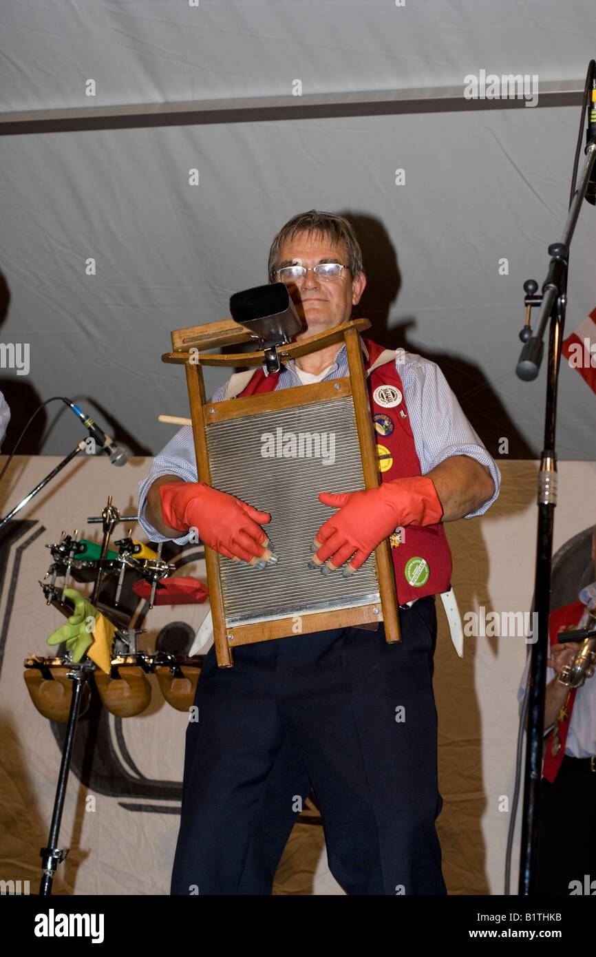 Bordage player Lamarotte dixieland swing band de Tilburg Pays-Bas Upton Jazz Festival 2008 UK Banque D'Images