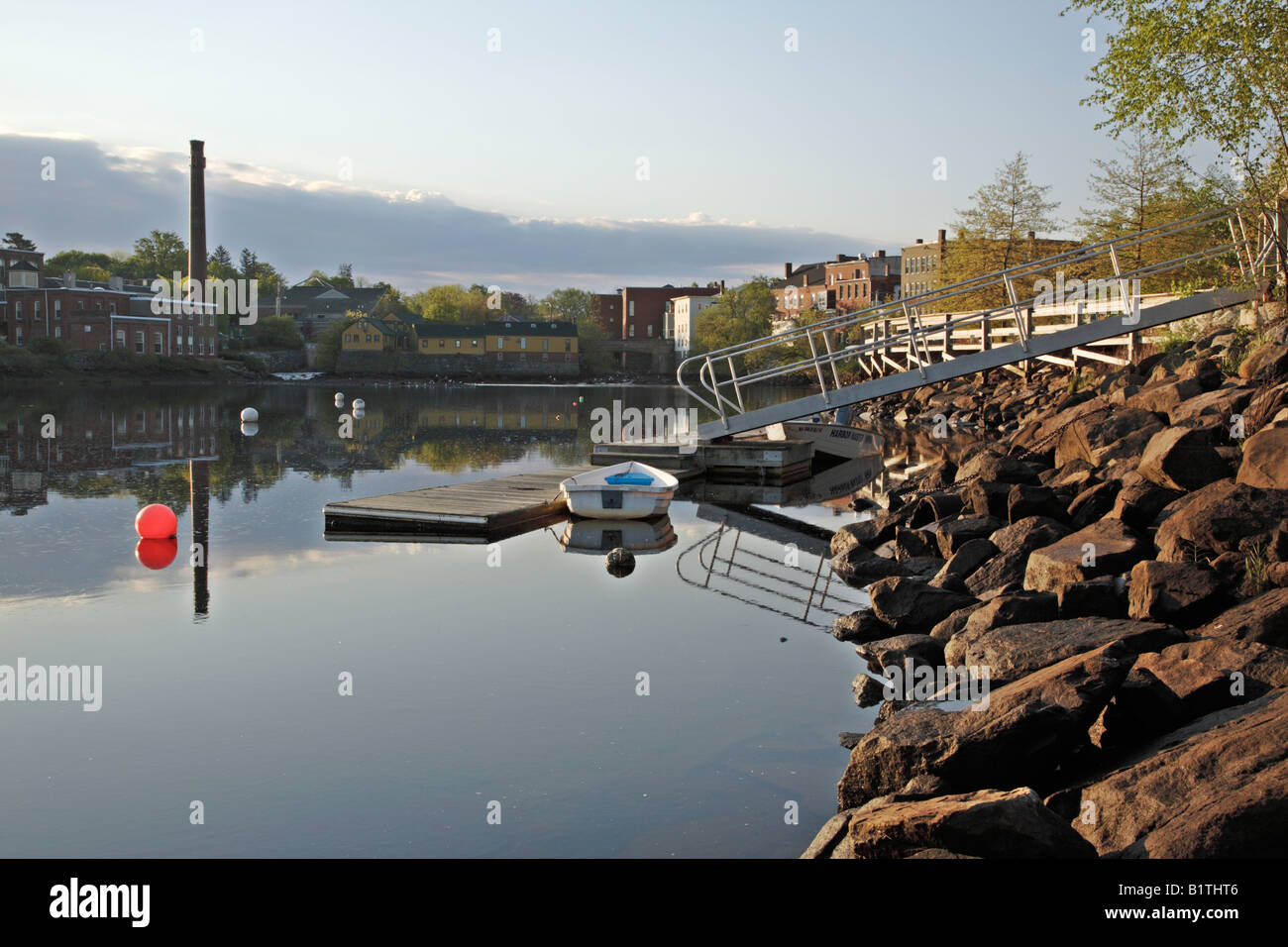 Squamscott River dans le centre-ville d'Exeter, New Hampshire, USA Banque D'Images