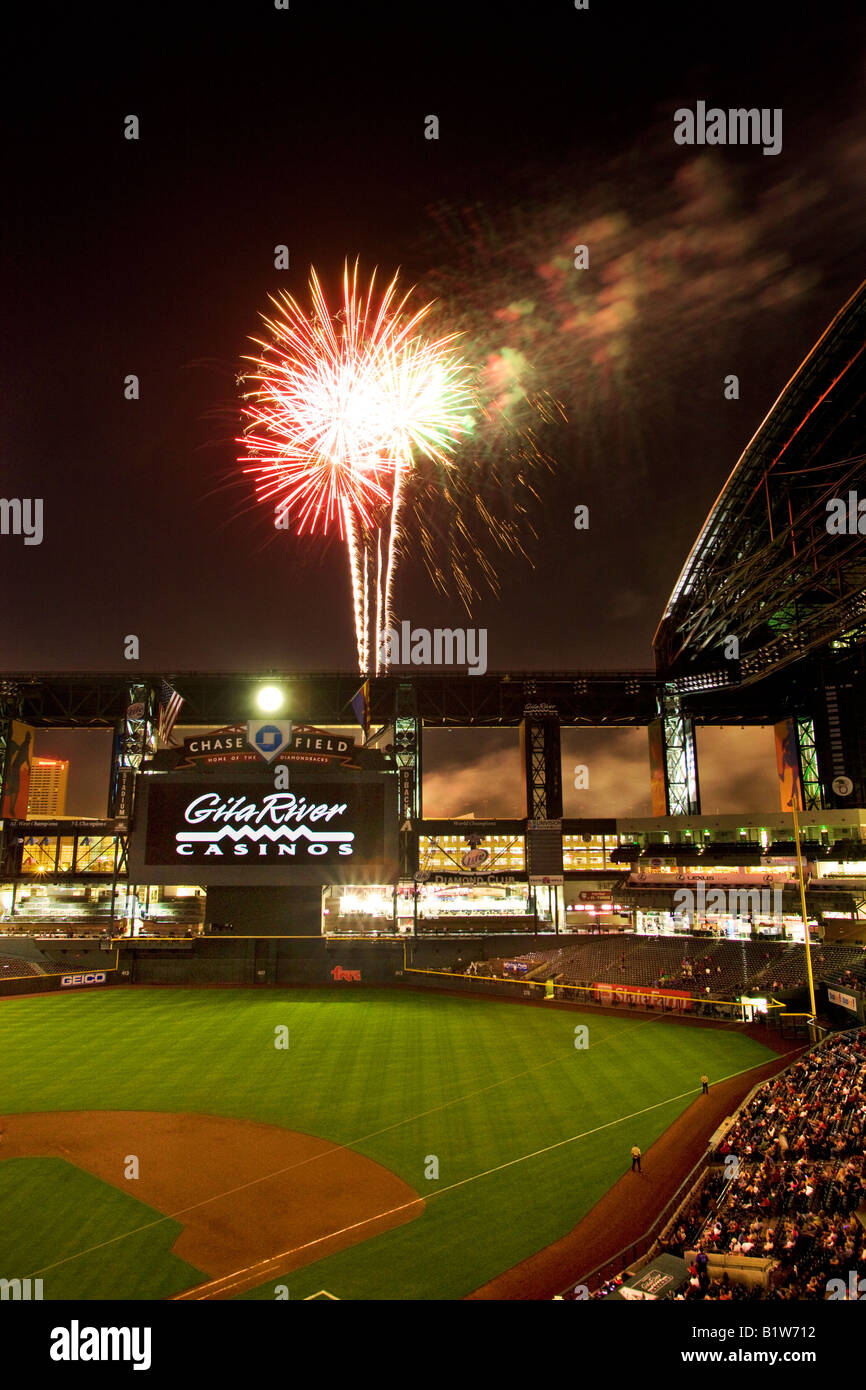 D'artifice après un match à Chase Field accueil de l'équipe professionnelle de baseball Arizona Diamondbacks de l'Arizona Phoenix Banque D'Images