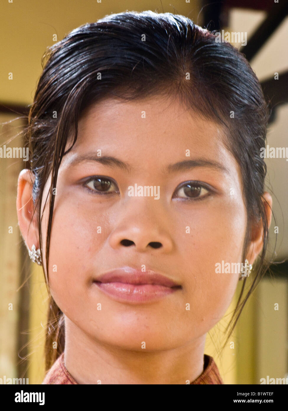 Close up de visage de jeune fille cambodgienne Banque D'Images