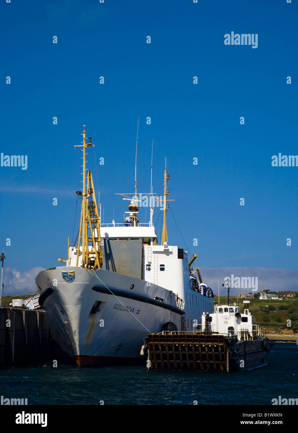 Le Scillonian hors des îles et lancement de l'offre Banque D'Images