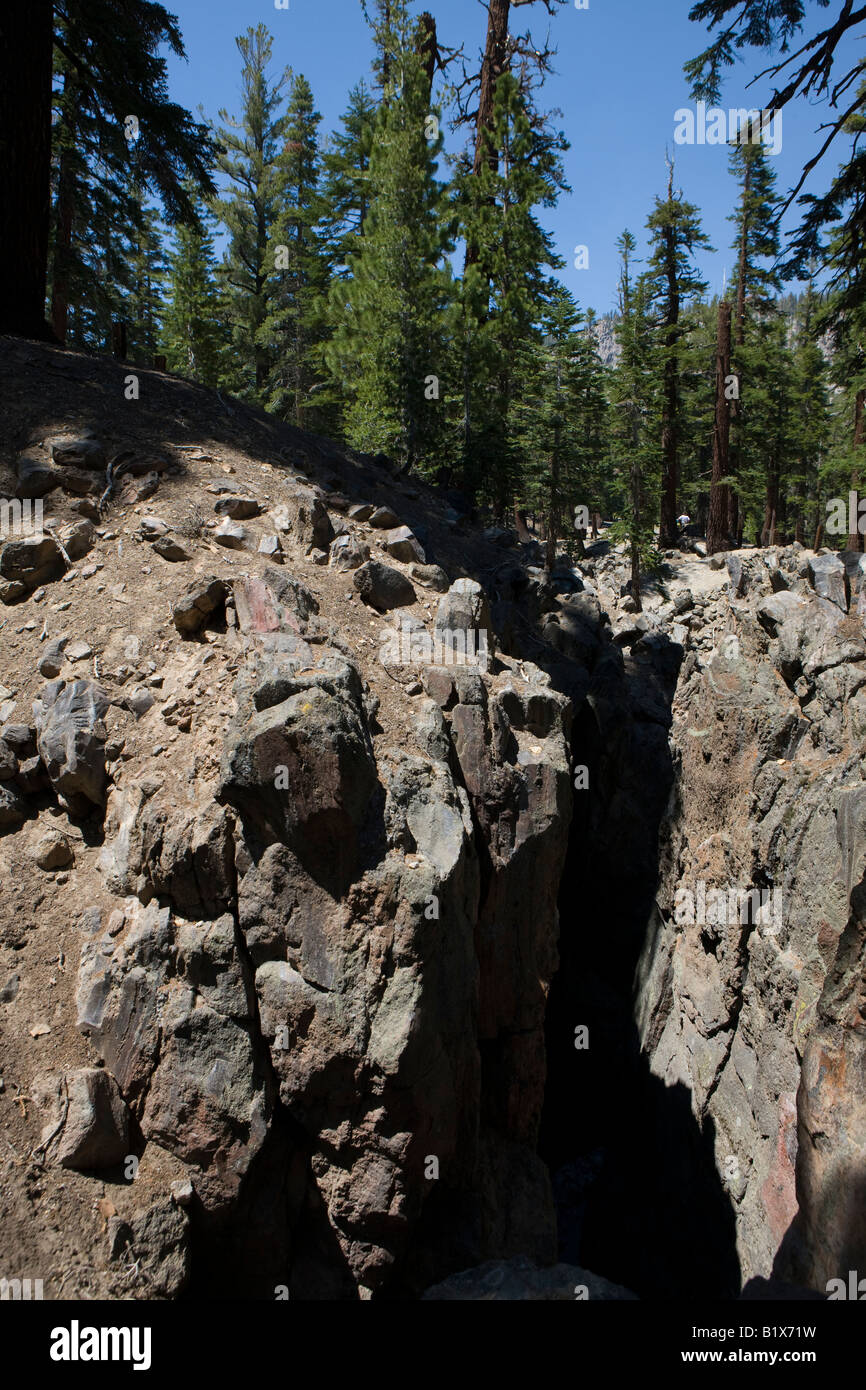 Un tremblement de terre près de défaut de Mammoth Lakes, California, USA. Banque D'Images