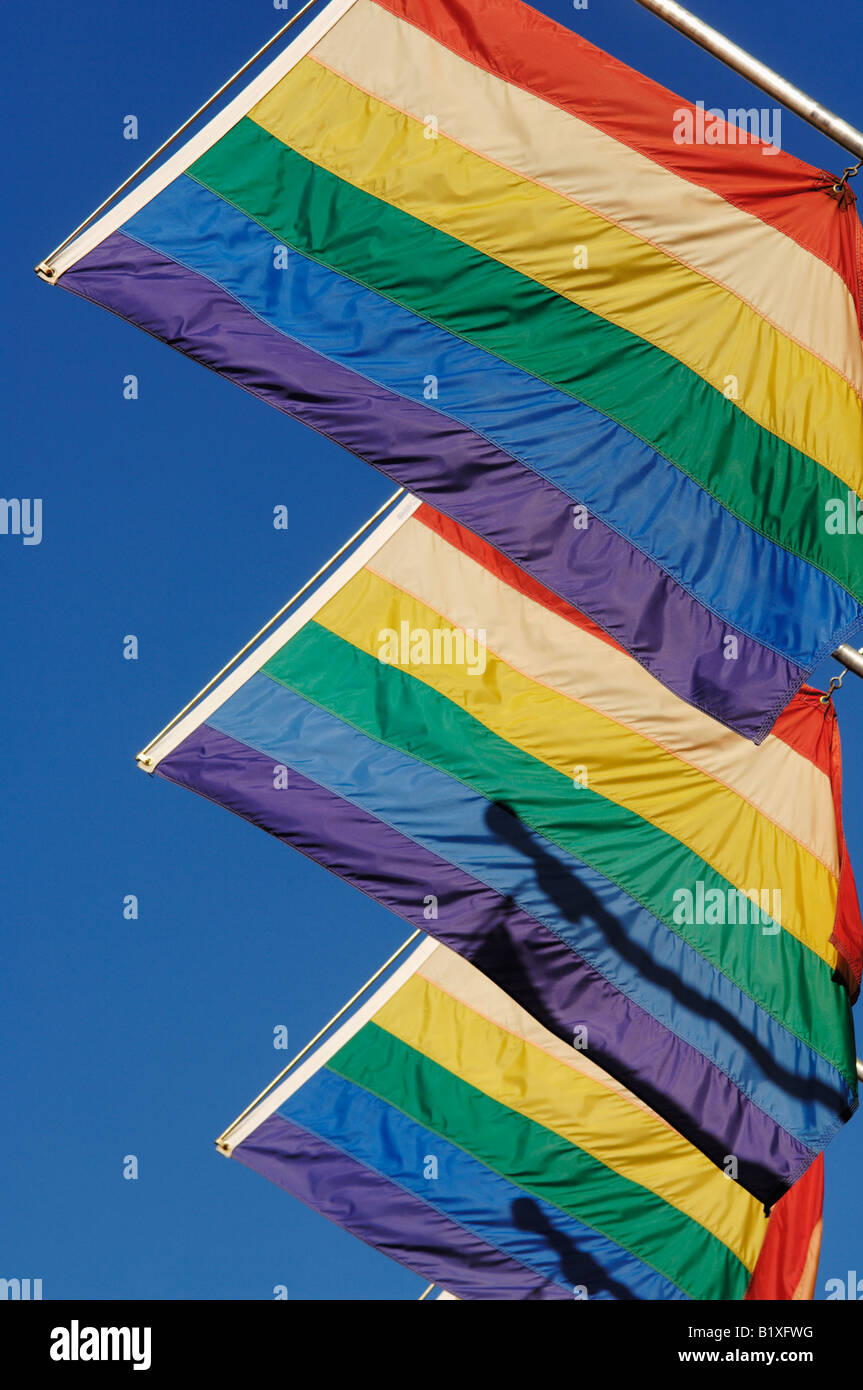 Des drapeaux, des drapeaux arc-en-ciel pour la Gay Pride Banque D'Images