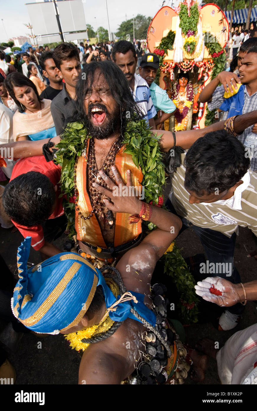 THAIPUSAM FESTIVAL religieux hindous dans les grottes de Batu, KUALA LUMPUR, MALAISIE. Banque D'Images