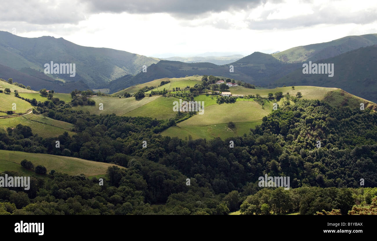 Vue panoramique, Pays Basque, Pyrénées Atlantique Banque D'Images