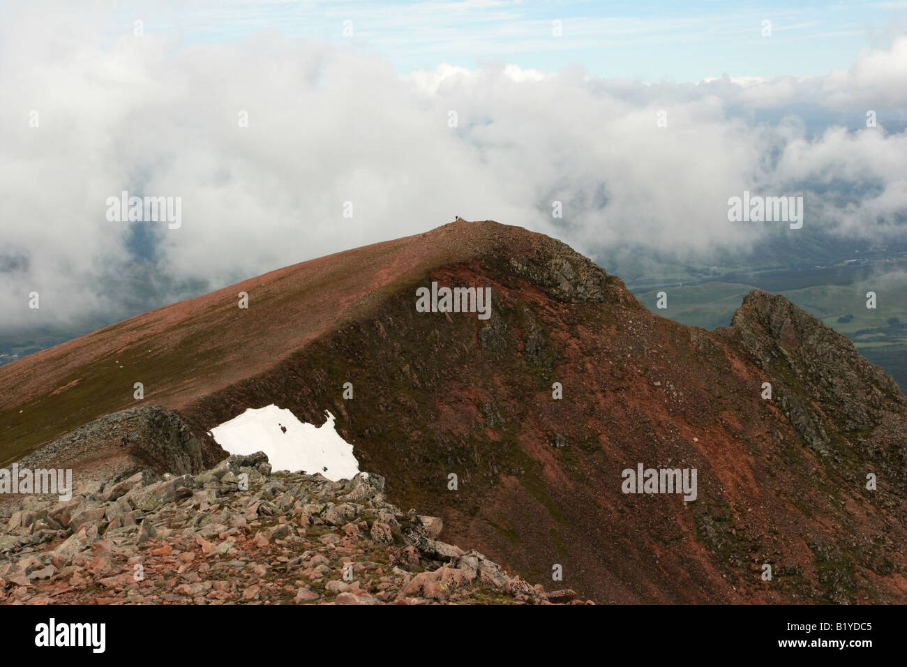 Carn Dearg Meadhonach de Carn Mor Dearg Banque D'Images