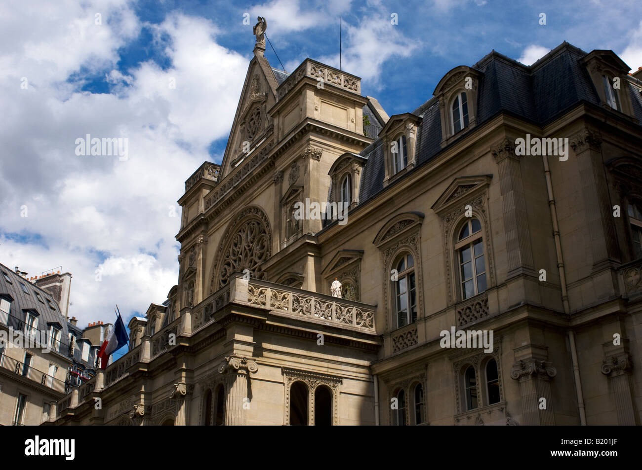 Bâtiment de district à Paris Banque D'Images