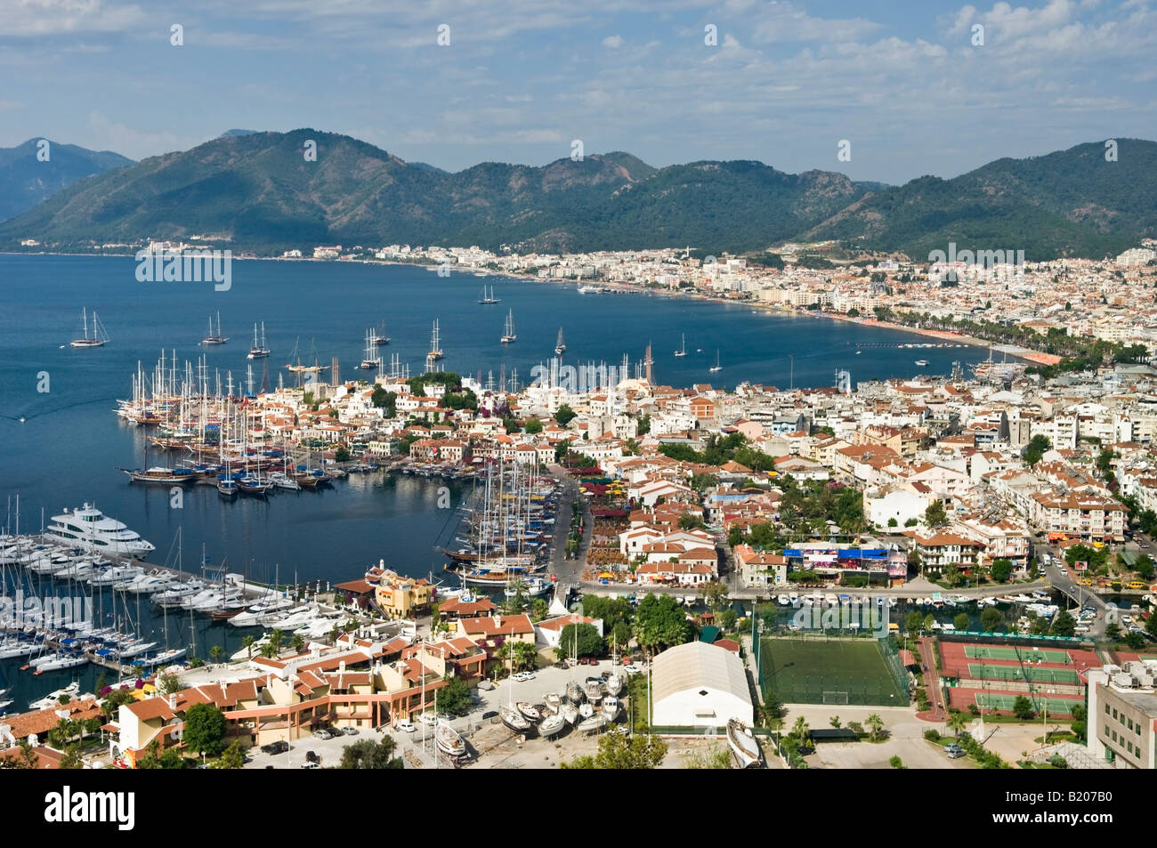 Une vue sur le port et la station balnéaire de Marmaris Turquie Muğla Banque D'Images