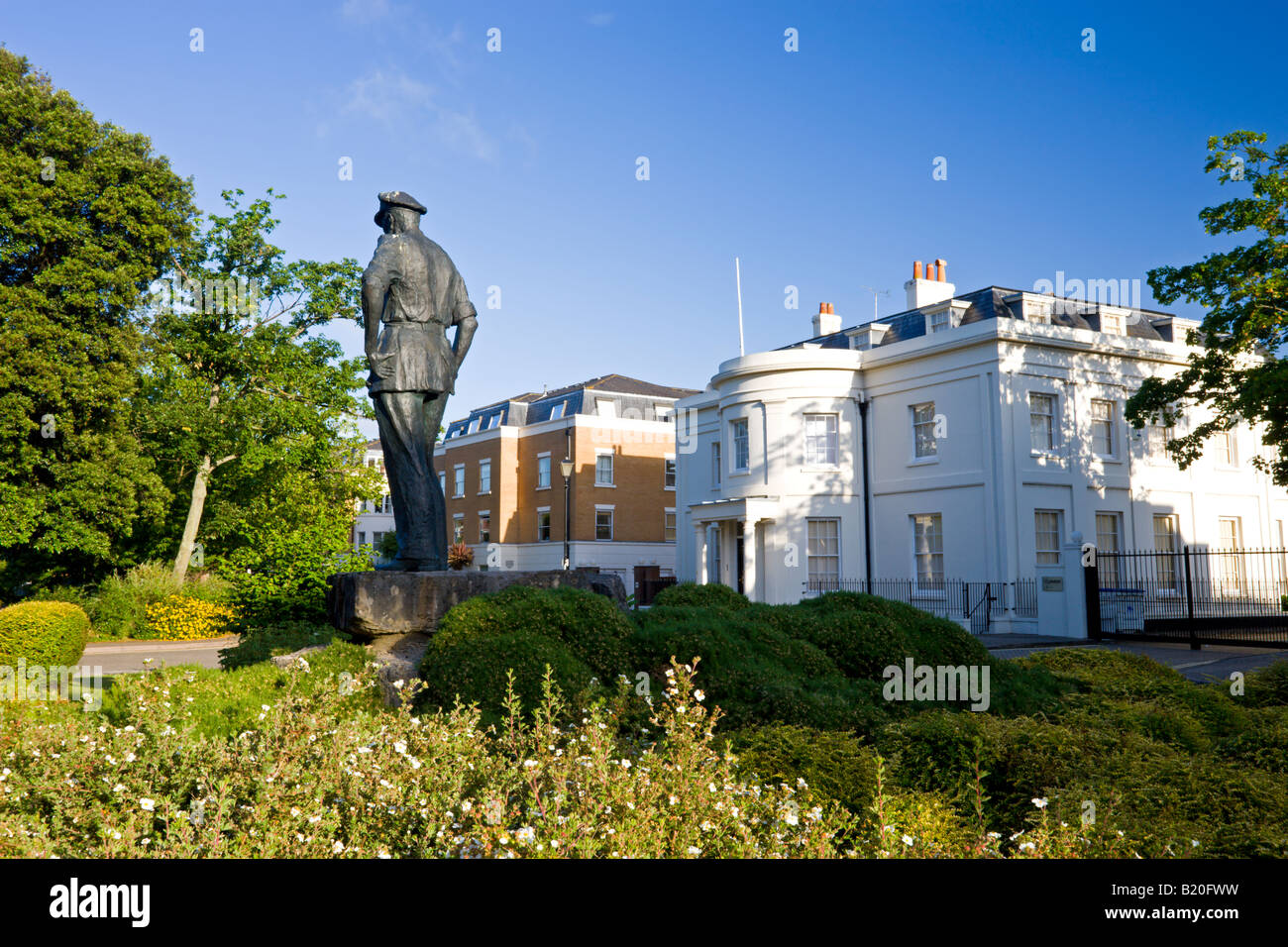 Statue de Lord Louis Mountbatten en Grosvenor Square Southampton Hampshire Angleterre Banque D'Images