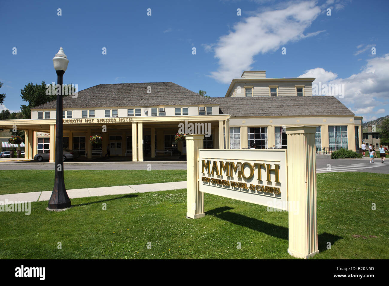 Mammoth Hot Springs Hotel Le Parc National de Yellowstone au Wyoming USA Banque D'Images