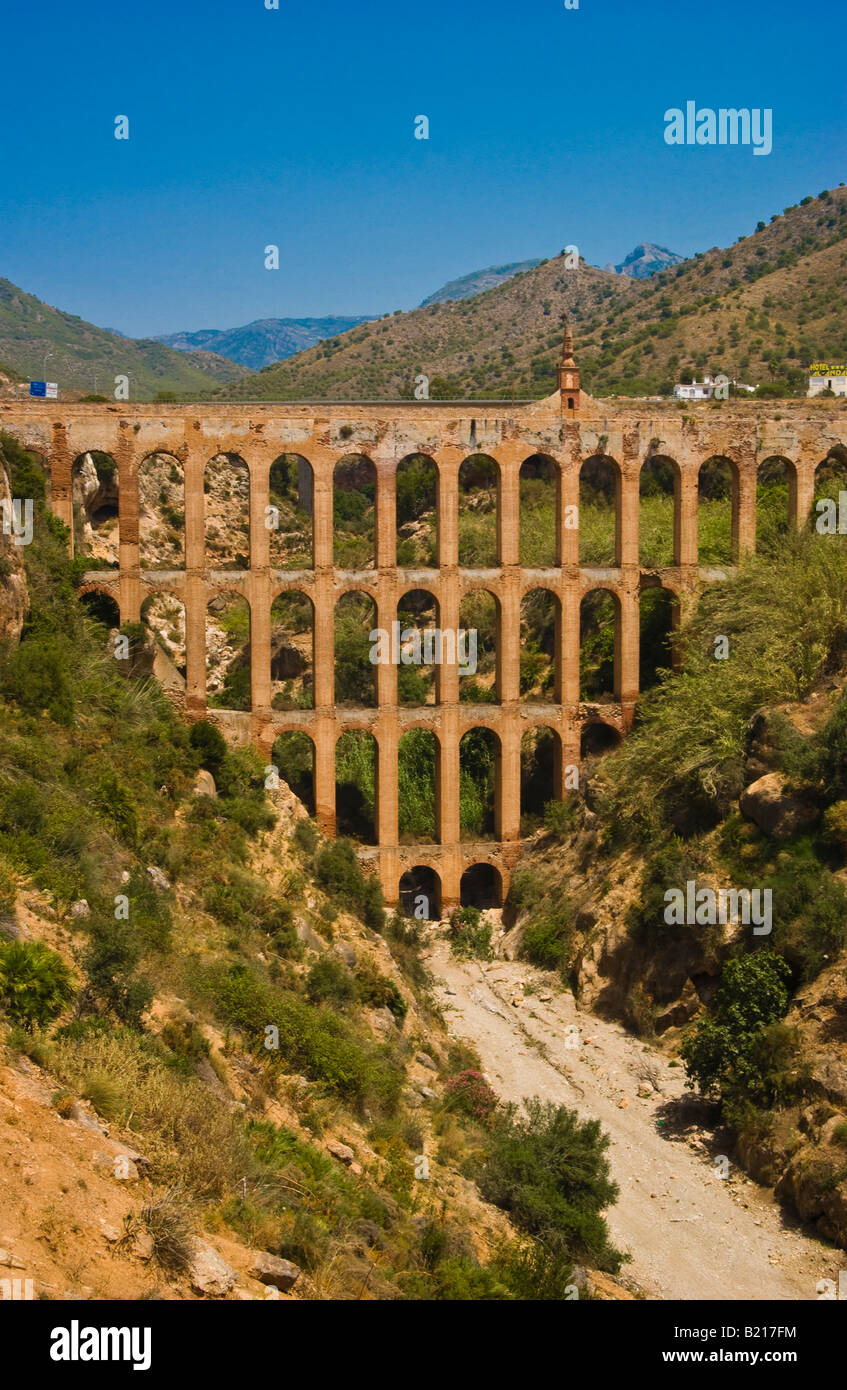 Águila Aqueduct Maro, Nerja, Costa Del sol, Axarquia, Espagne: Phillip Roberts Banque D'Images