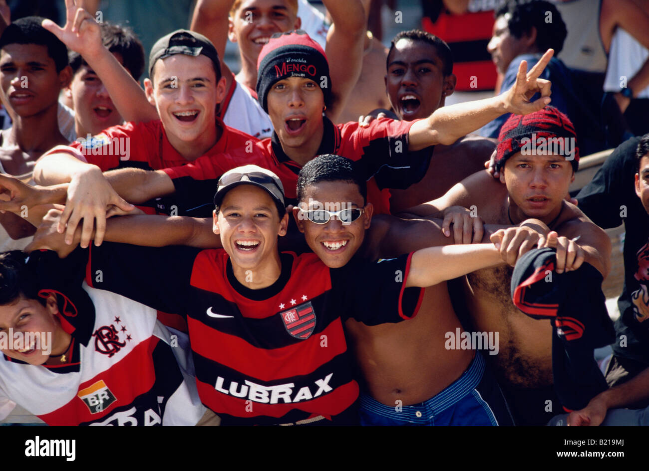 Fans d'un club de football de Rio dans le stade Maracana Rio de Janeiro  Brésil Photo Stock - Alamy