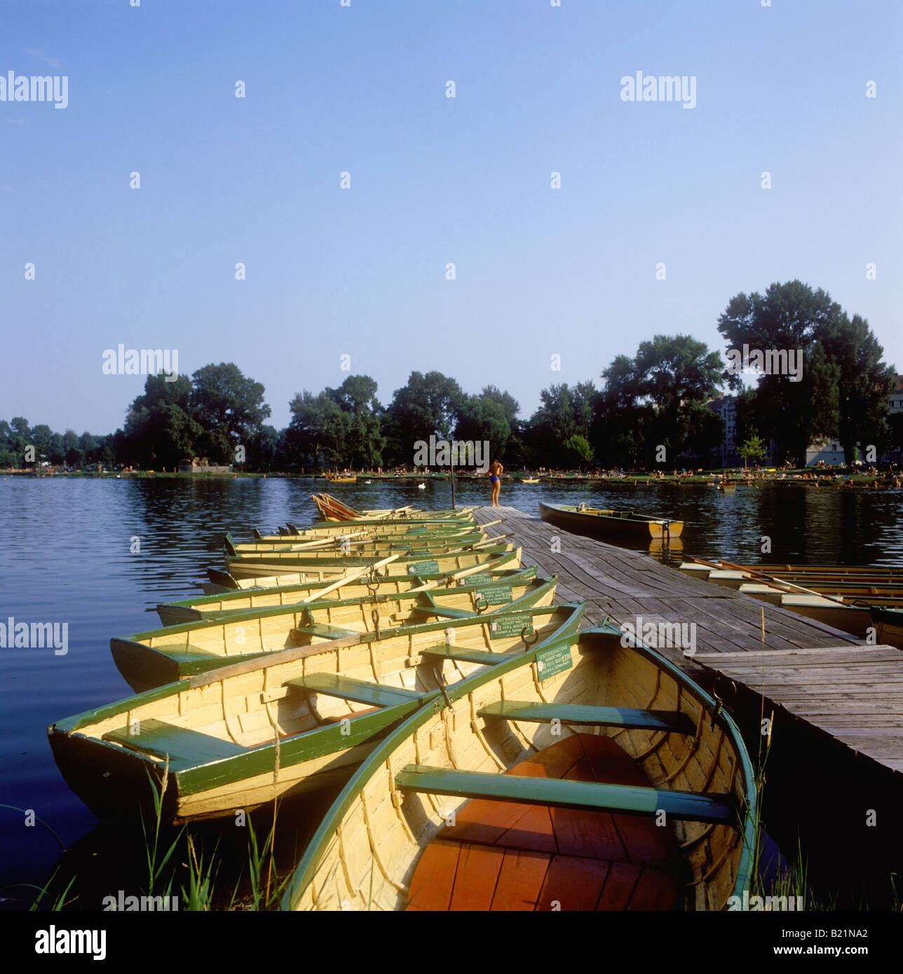 Petit lac qui fait partie de l'ancien Danube près de Vienne Banque D'Images