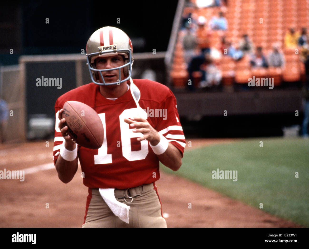 Joe Montana, star quarterback des San Francisco Quarante Niners et Temple de la renommée de la NFL - unique photo Banque D'Images