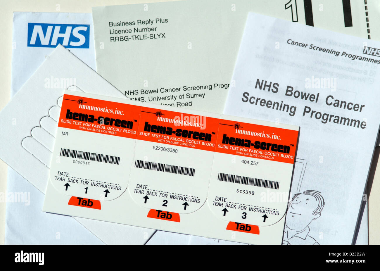 NHS bowel cancer screening kit de programme Banque D'Images