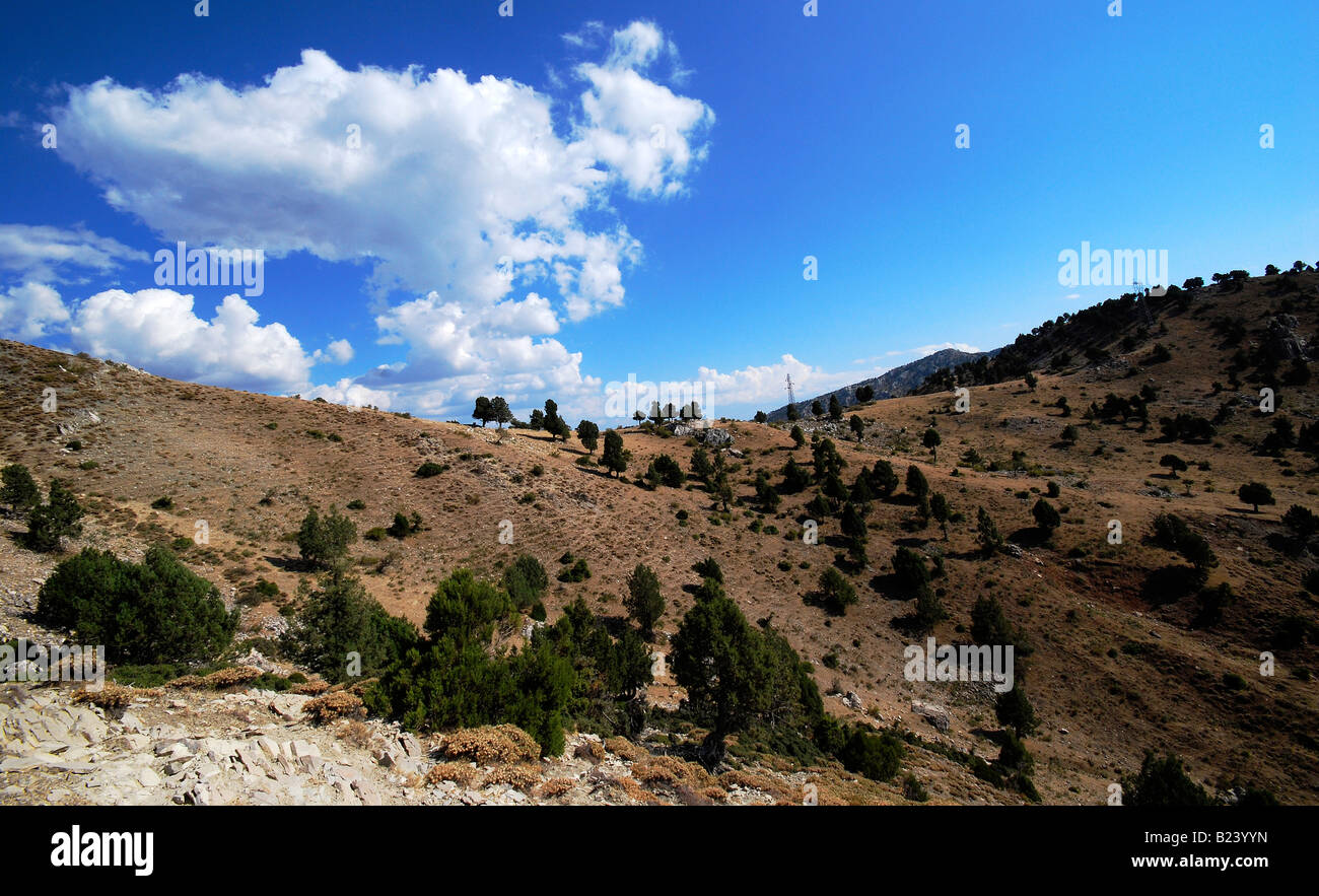 Voir des nuages sur Mt Davras, près de Prague, Anatolie, Turquie Banque D'Images