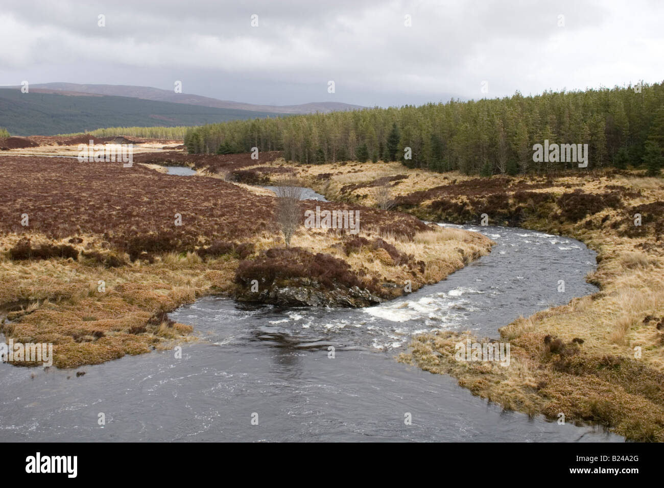 Ruisseau de montagne dans la région de montagnes de l'Ecosse UK Banque D'Images