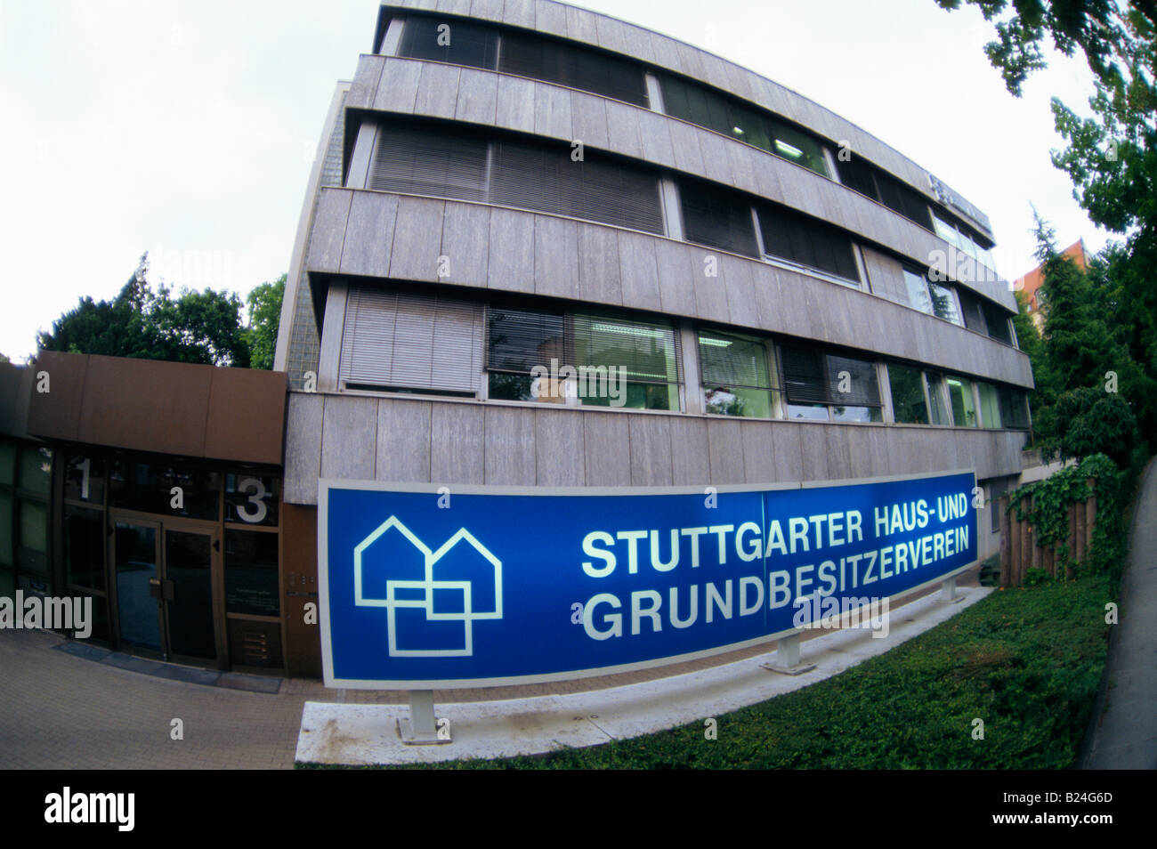 Édifice à bureau de l'Association des propriétaires et les propriétaires fonciers de Stuttgart en Allemagne Banque D'Images