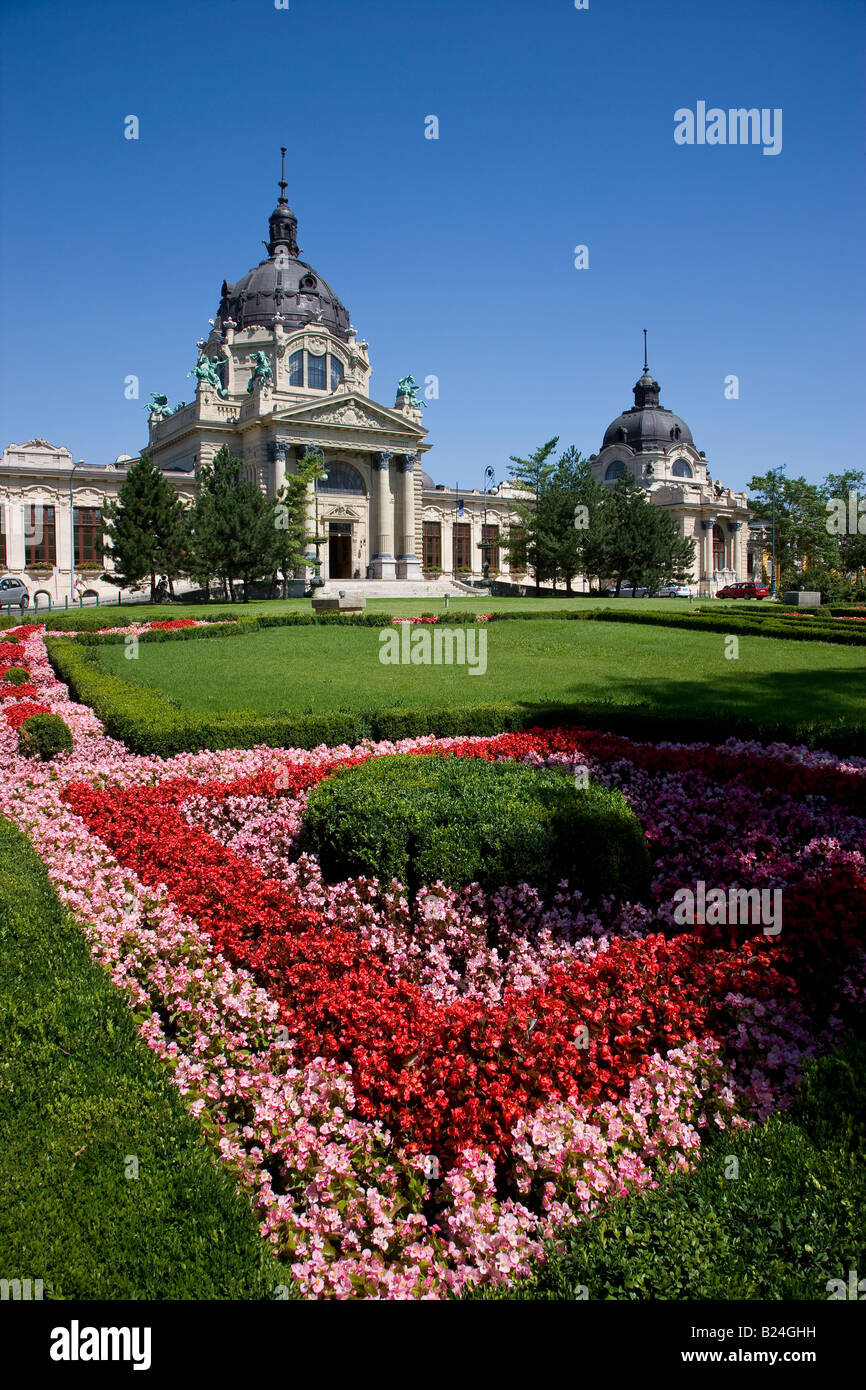 L'extérieur des bains de Budapest Banque D'Images