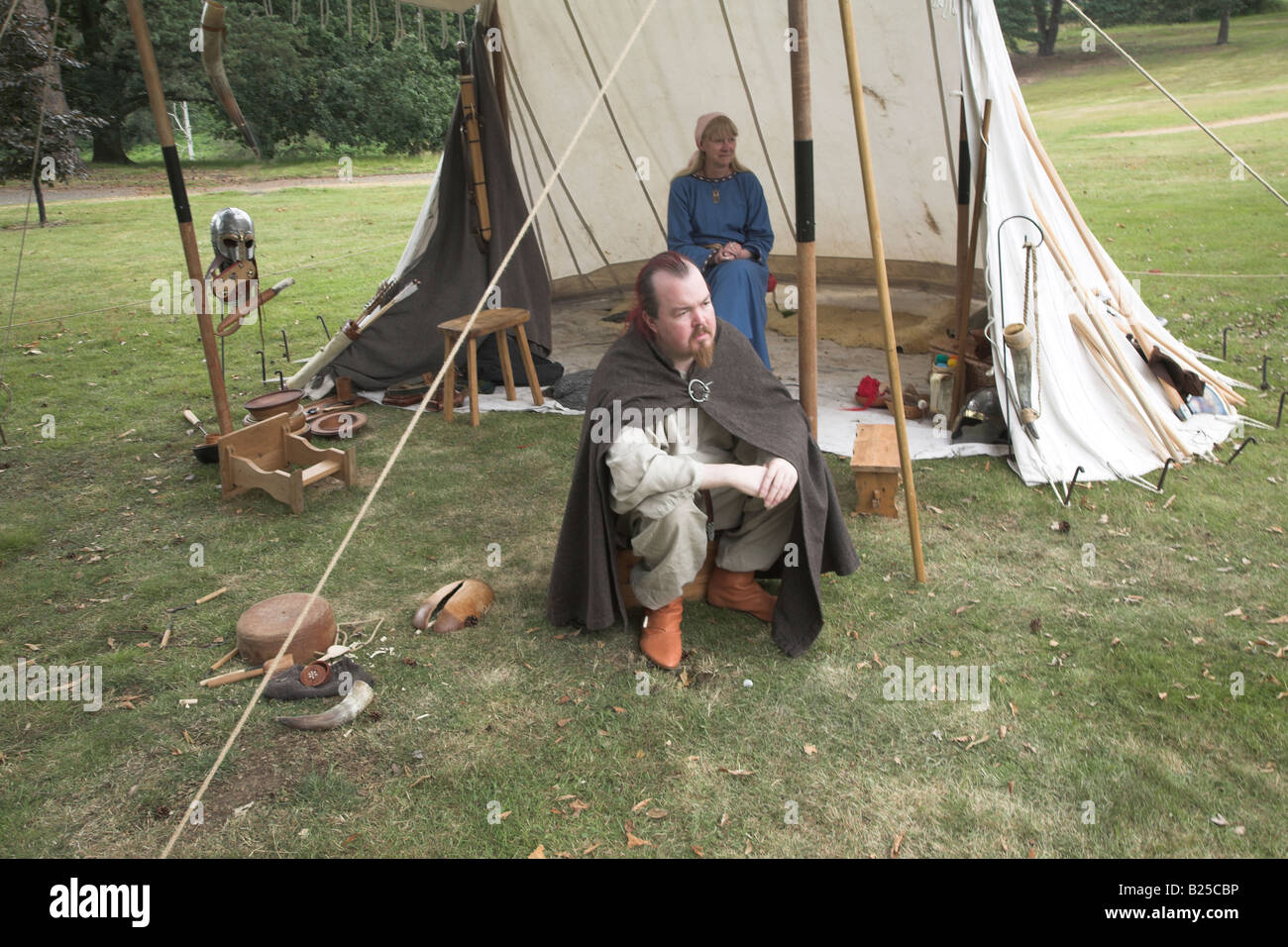Ormsgard Anglo-Saxon de reconstitution historique. Sutton Hoo, dans le Suffolk, Angleterre Banque D'Images