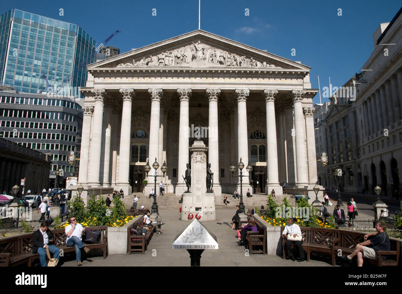 Le Royal Exchange dans la ville de London, UK Banque D'Images