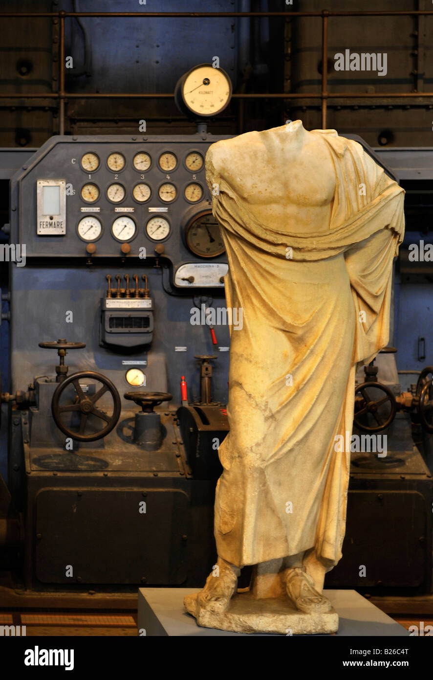 Sculpture Antique dans l'ancienne centrale électrique, Centrale Montemartini, Musées du Capitole, Rome, Italie Banque D'Images