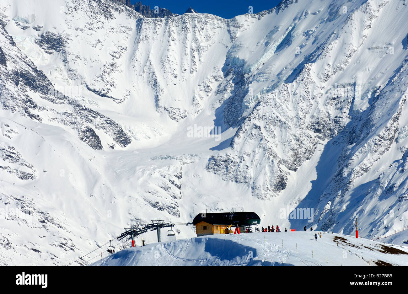 Station de ski Saint Gervais au pied du massif du Mont Blanc, St Gervais, Haute Savoie, France Banque D'Images