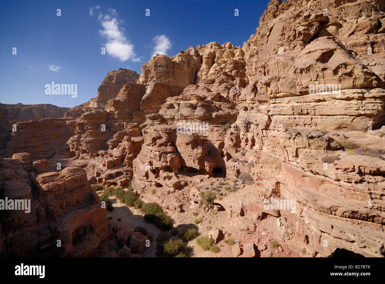 Paysage rocheux à l'ancienne ville nabatéenne Petra, Jordanie, Arabie Banque D'Images