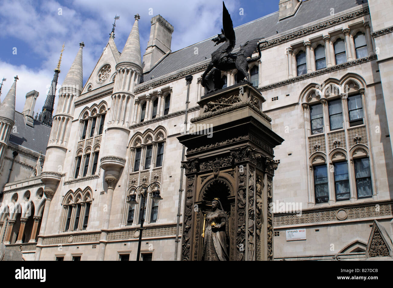 Cours royales de justice ou les tribunaux, London, UK Banque D'Images