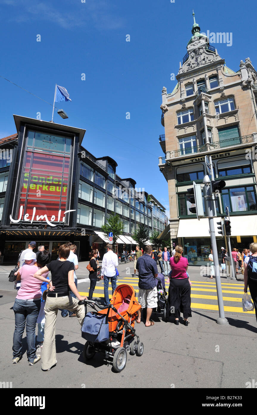 Zone commerçante, Bahnhofstrasse, Zurich, Suisse Banque D'Images