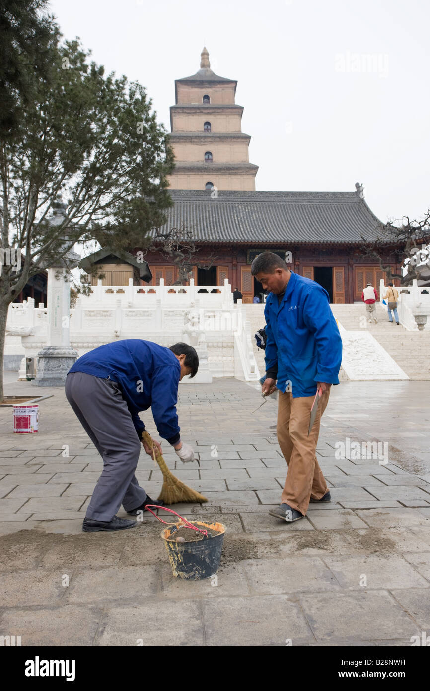 Les progrès et la restauration des monuments Chinois Big Wild Goose Pagoda Xian Chine Banque D'Images