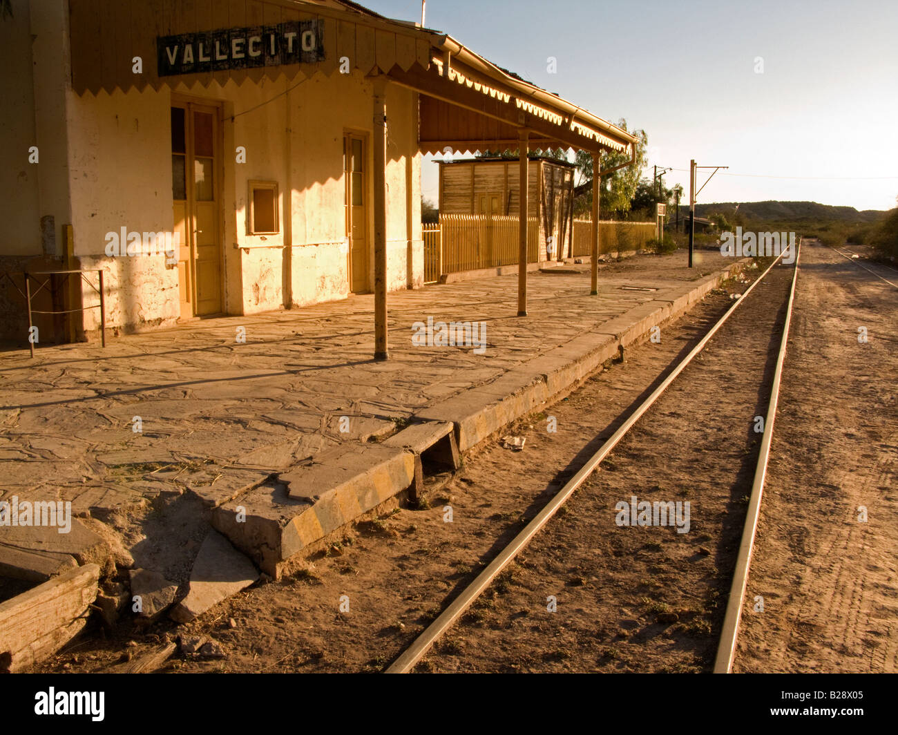 Ancienne gare abandonnée au village de Vallecito, près de San Juan, Argentine Banque D'Images