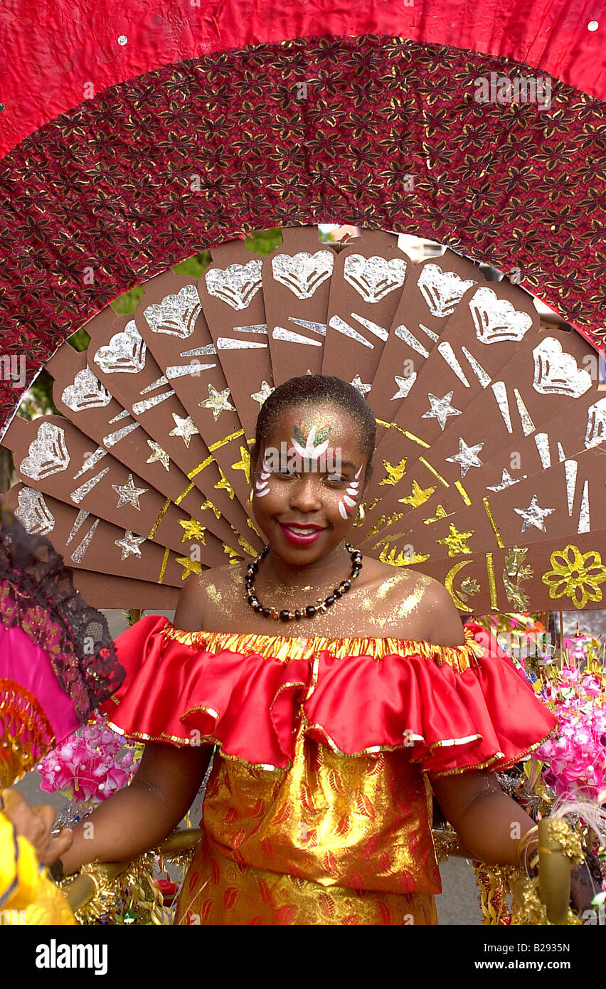 Antilles guadeloupe costume déguisement carnaval Masques personnes scènes  de vie Photo Stock - Alamy