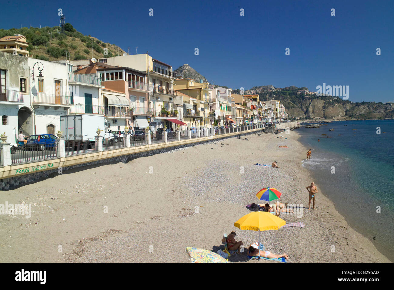 Près de la plage de Giardini Naxos Taormina Sicile Banque D'Images