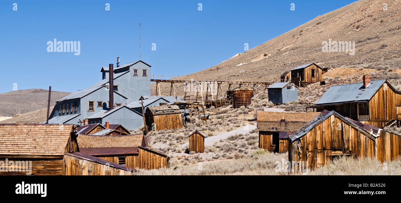 Vieille mine d'or et de bâtiments en bois à Bodie State Historic Park, Californie Banque D'Images