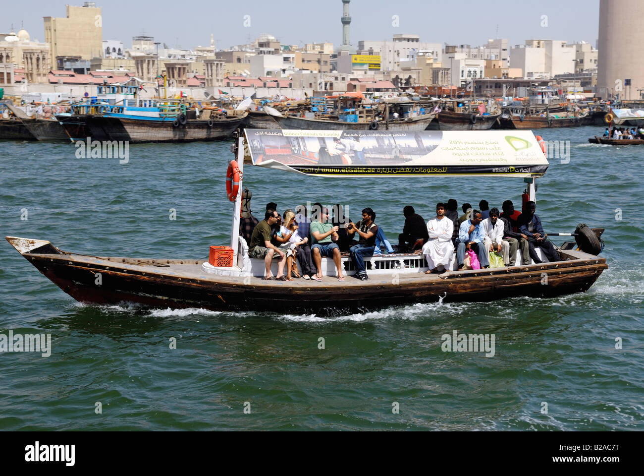 Taxi de l'eau la Crique de Dubaï Émirats Arabes Unis Banque D'Images