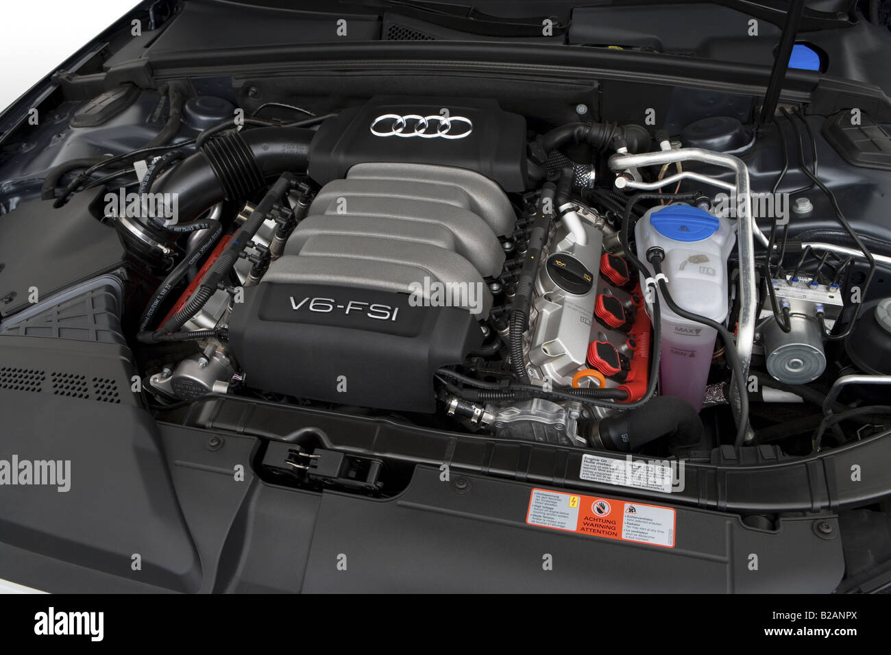 2008 Audi A5 3.2 Quattro en gris - Moteur Banque D'Images