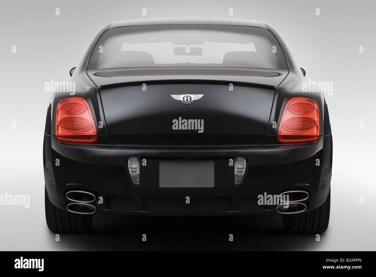 2008 Bentley Continental Flying Spur en noir - Bas/arrière large Banque D'Images