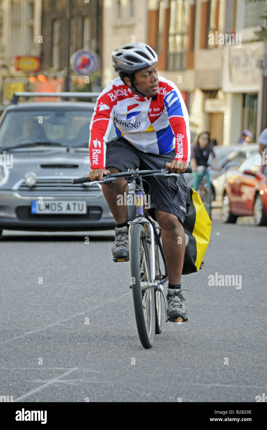 Vêtements de cyclisme cycliste Angel Islington Londres Angleterre Royaume-uni Banque D'Images