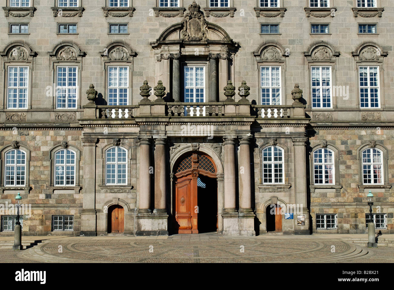 Entrée principale du Palais de Christiansborg sur Slotsholmen, Copenhague, Danemark, Scandinavie, Europe Banque D'Images