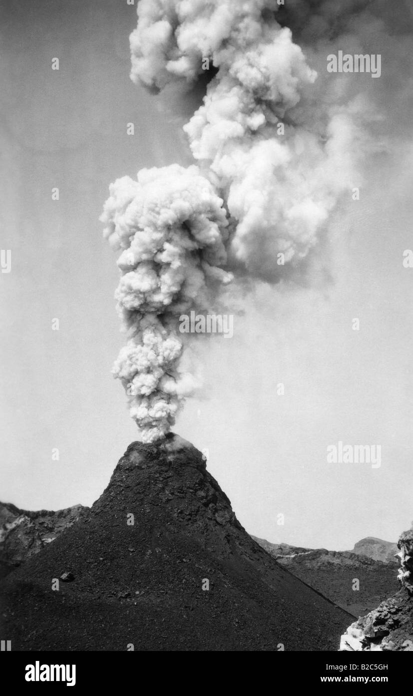 Vesuv, éruption photo historique d'environ 1944, Sicile, Italie, Europe Banque D'Images