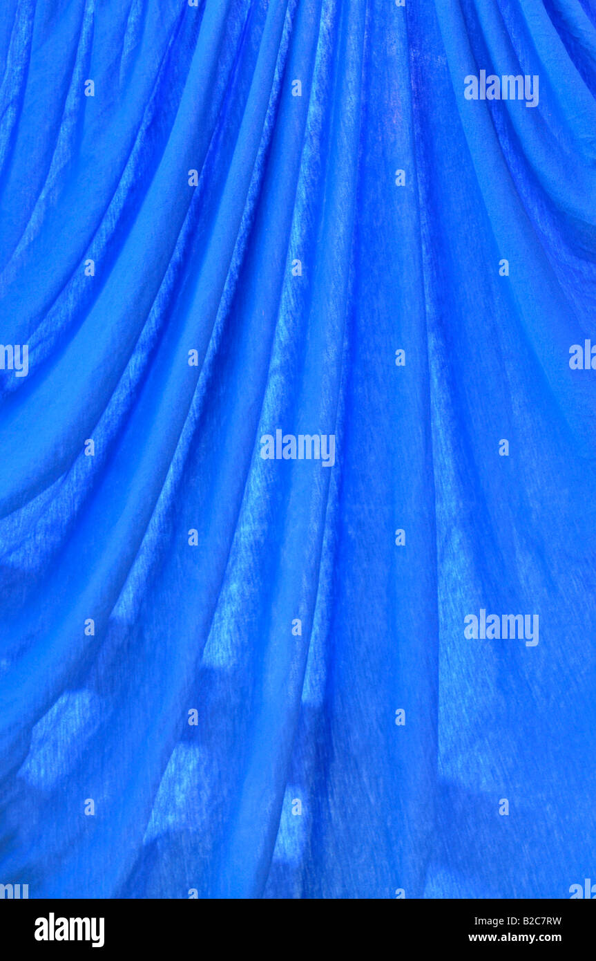 Tissu chiffon bleu, avec des faux plis Banque D'Images