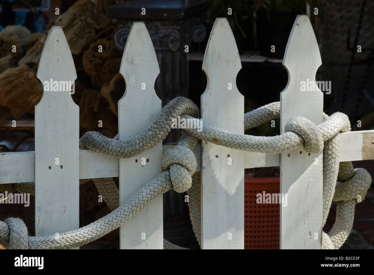 Corde autour de picket fence Apalachicola en Floride Banque D'Images