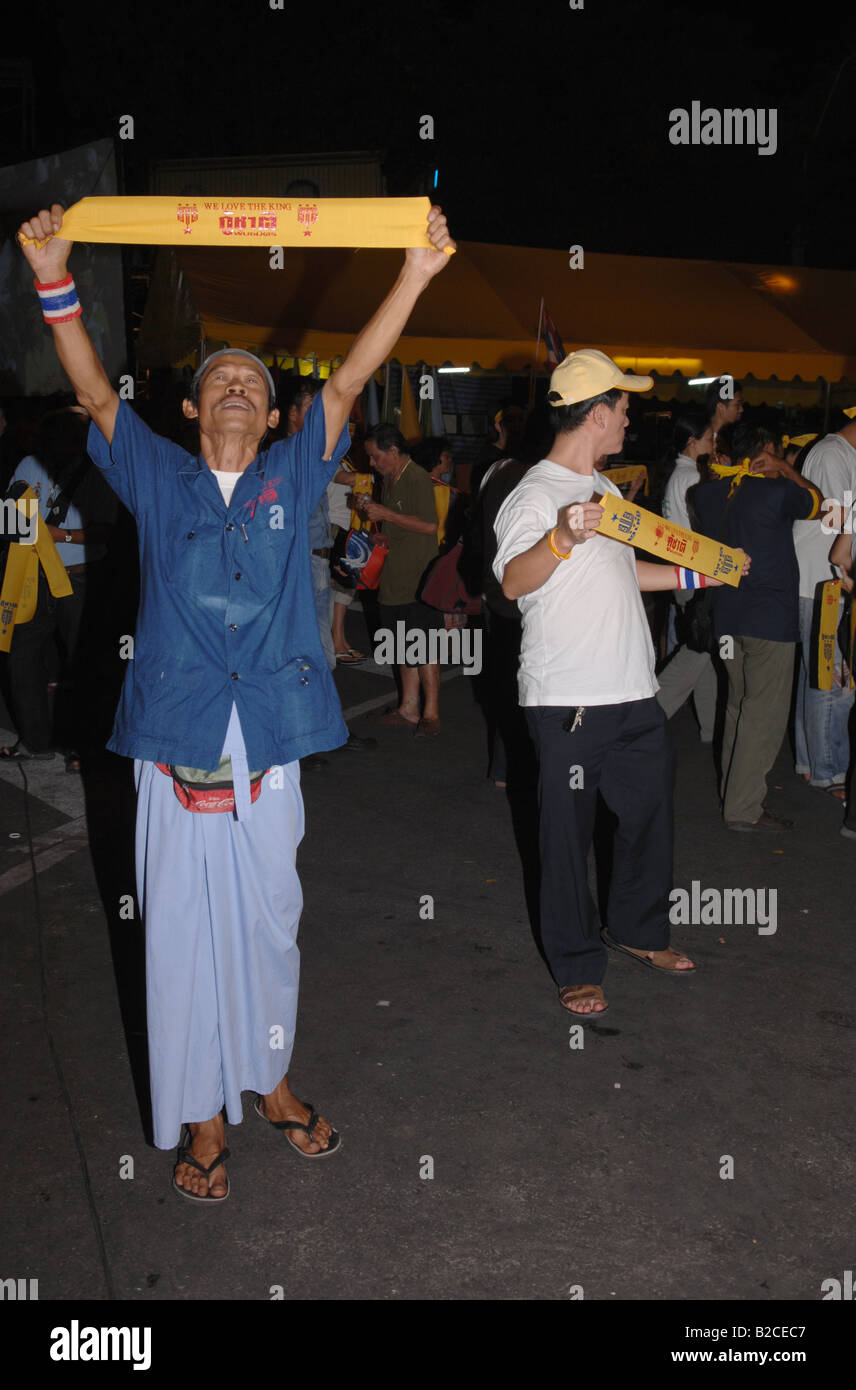 Les partisans de l'anti-gouvernement de l'Alliance du peuple pour la démocratie mars , Bangkok, Thaïlande Banque D'Images