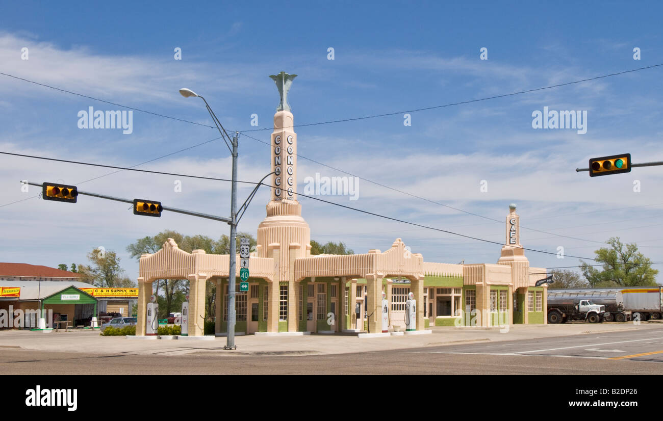 Historique du Texas la vieille Route 66 Shamrock Tour Bâtiment U Drop Inn station-café-restaurant construit en 1936 de style art déco Banque D'Images