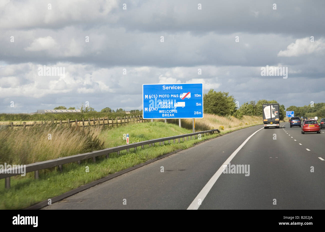 Cheshire UK Juillet Autoroute signe sur l'autoroute M56 Banque D'Images