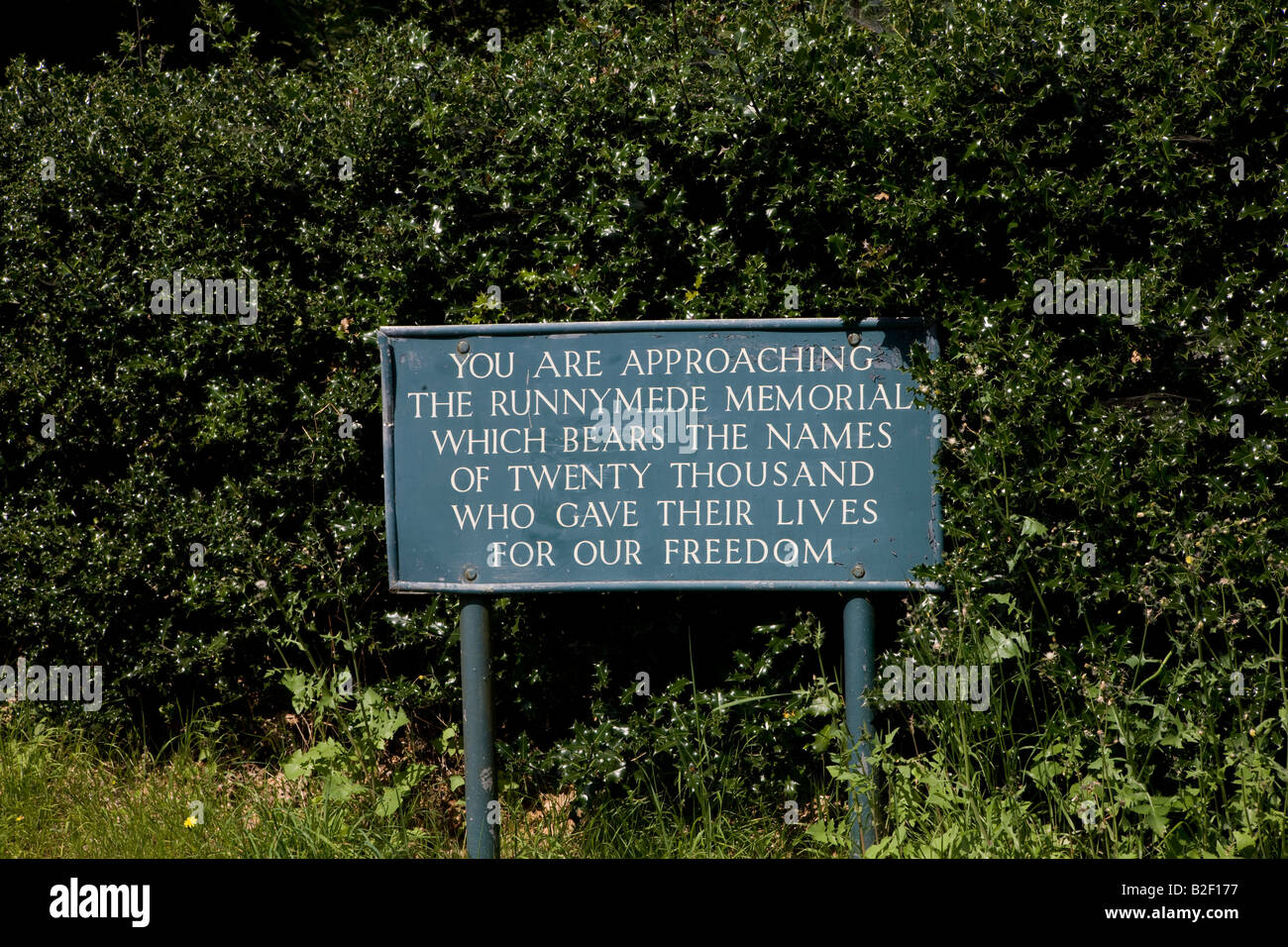 Un panneau à l'Air Forces Runnymede Surrey Memorial Commonwealth War Graves Commission Banque D'Images