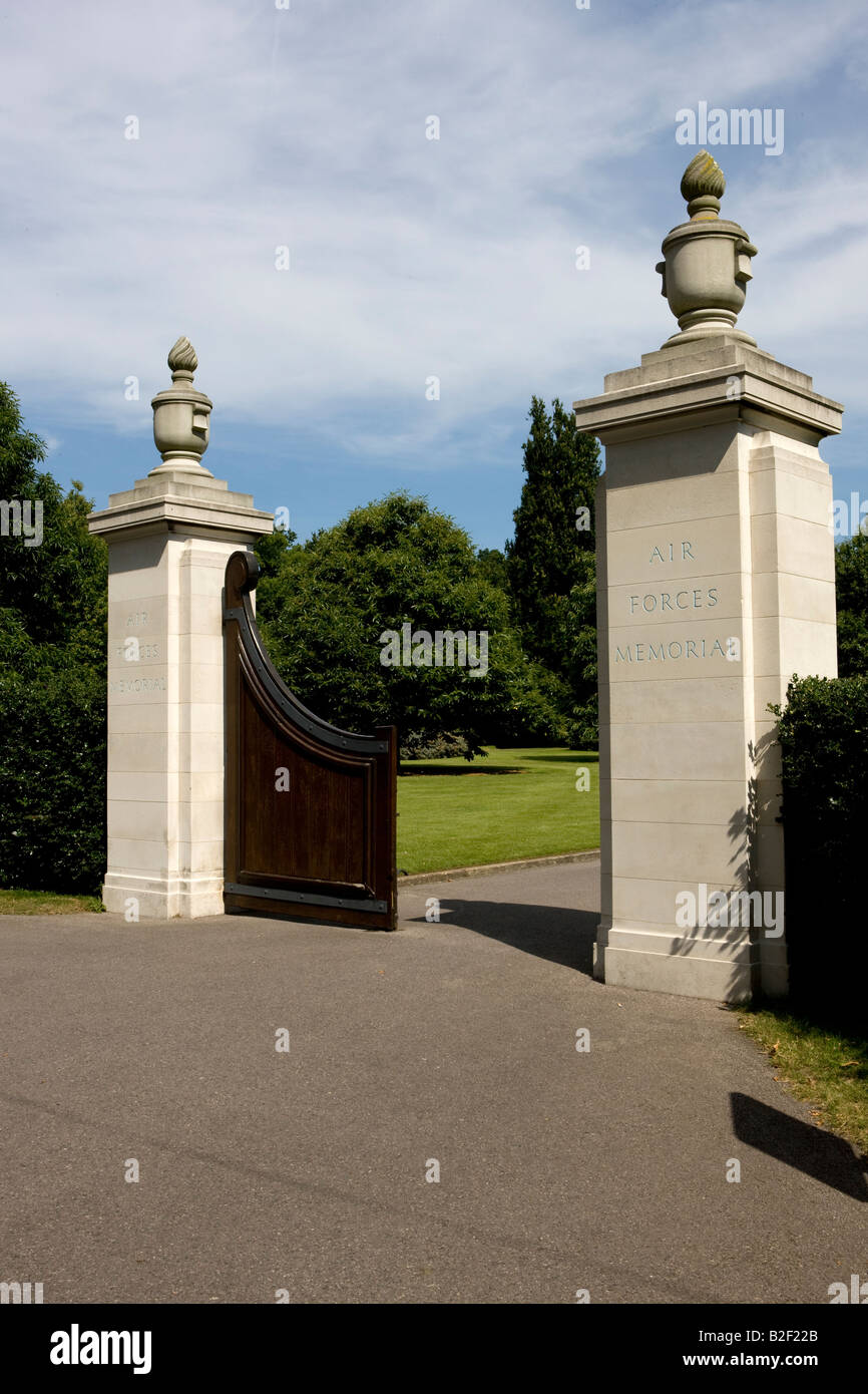 Passerelle vers l'Air Forces Runnymede Surrey Memorial Commonwealth War Graves Commission Banque D'Images